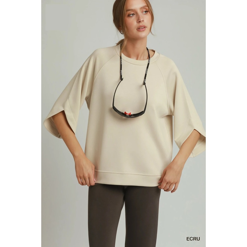 Umgee Round Hem Raglan Sleeve Top - Small